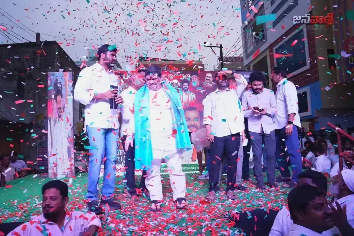 విద్యార్థుల భవిష్యత్తుతో కేంద్రం చెలగాటం: మంత్రి పొన్నం ప్రభాకర్