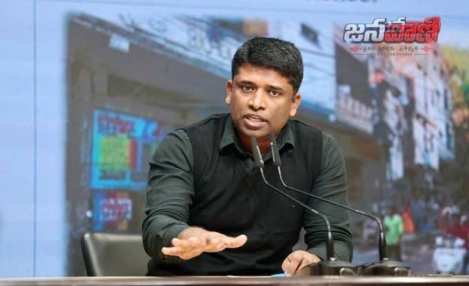 "ఇప్పుడు రాజీనామాలు ఆమోదిస్తున్నారు.. నాదీ ఆమోదించండి"..  ధర్మేంద్ర ప్రధాన్ రాజీనామా నేపథ్యంలో మోదీకి మాజీ ఐఏఎస్ రిక్వెస్ట్ 