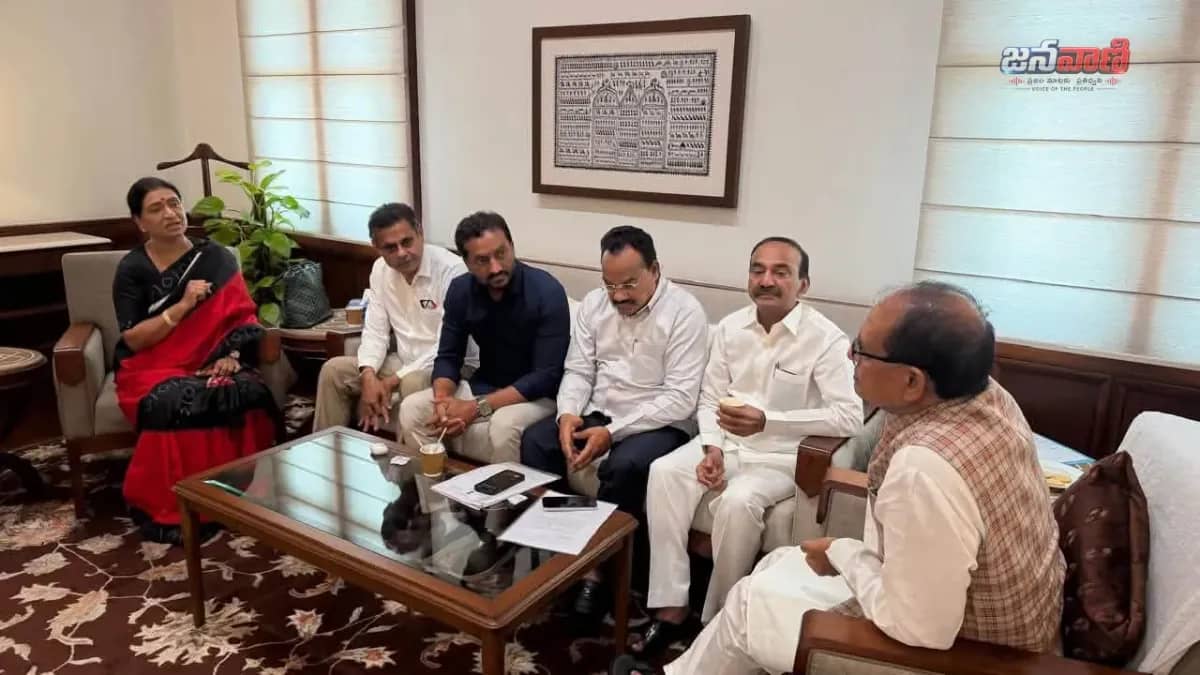 తెలంగాణ అభివృద్ధికి కేంద్రం నుంచి మరిన్ని నిధులు కావాలి.. కేంద్ర మంత్రి శివరాజ్ సింగ్ చౌహాన్‌ను కలిసిన బీజేపీ ఎంపీలు 