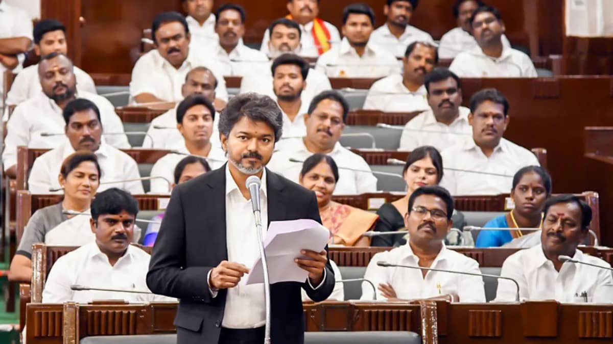 33 శాతం మహిళా రిజర్వేషన్ వెంటనే అమలు చేయాలి: తమిళనాడు సీఎం విజయ్