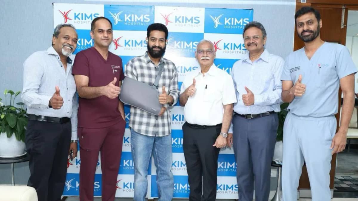 కోలుకుంటున్న జూ. ఎన్టీఆర్.. కిమ్స్ ఆస్పత్రి నుంచి డిశ్చార్జ్