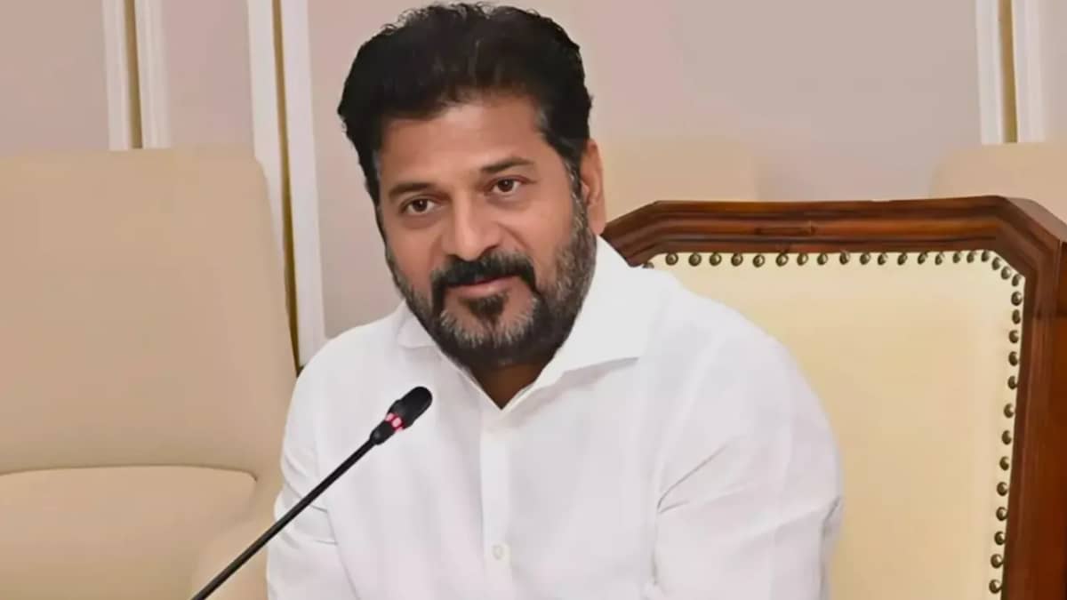 రేవంత్‌రెడ్డిపై లోకాయుక్తకు ఫిర్యాదు.. కేసును స్వీకరించిన లోకాయుక్త