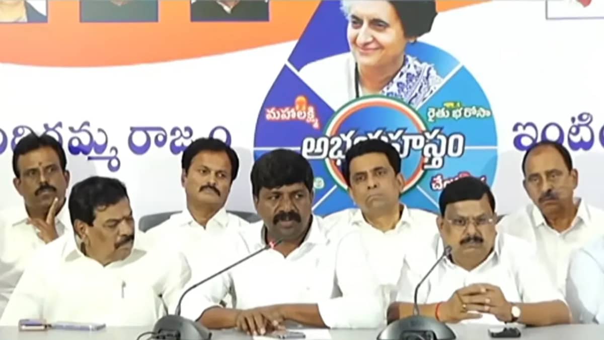 సీఎం రేవంత్‌పై అనుచిత వ్యాఖ్యలు సహించం..కొండా కుటుంబం బహిరంగ క్షమాపణ చెప్పాలి: వేముల వీరేశం