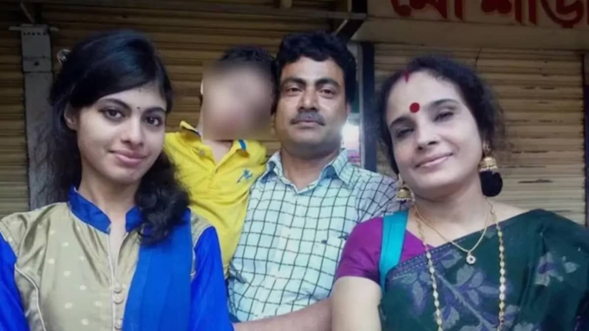 బంగ్లాదేశ్‌లో హిందూ కుటుంబం దారుణ హత్య.. గంటల తరబడి అదే ఇంట్లో నిందితులు