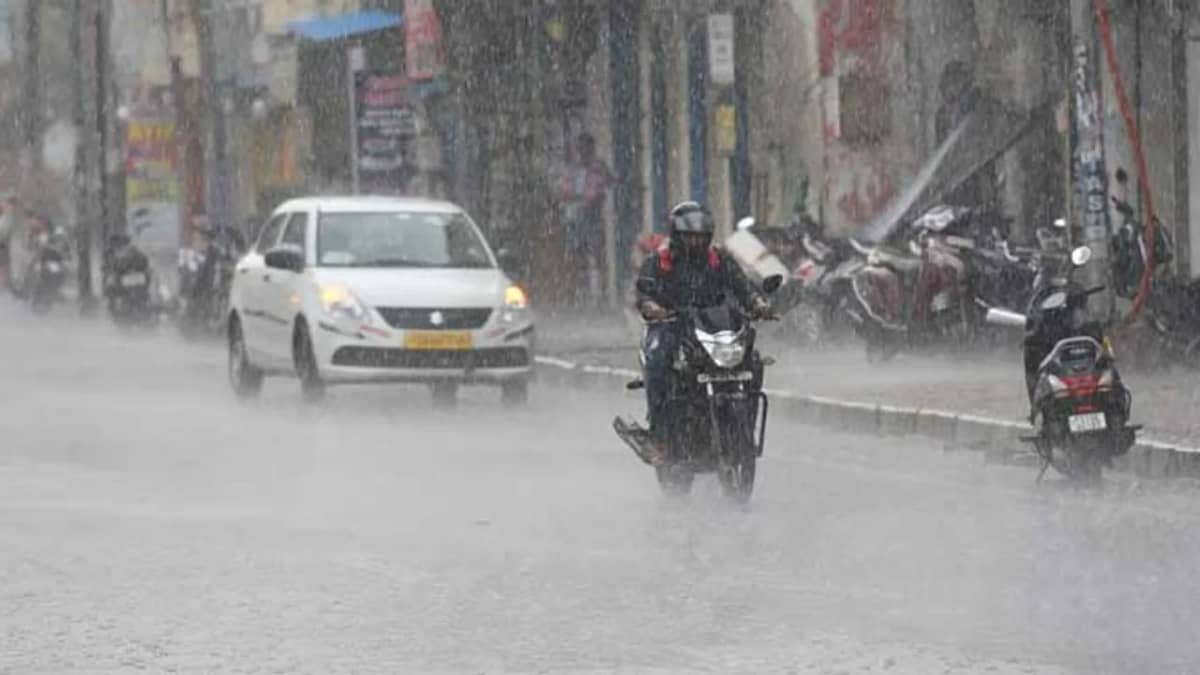 రెండు రోజులు ఉరుములు, మెరుపులతో భారీ వర్షాలు.. ప్రజలు అప్రమత్తంగా ఉండాలి