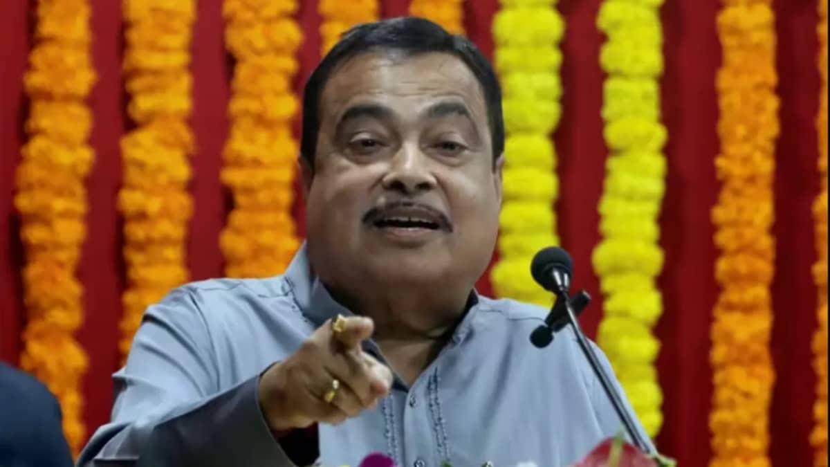 ‘యువతరానికి బాధ్యతలు అప్పగించాలి’.. నితిన్ గడ్కరీ కామెంట్స్‌పై తీవ్ర చర్చ