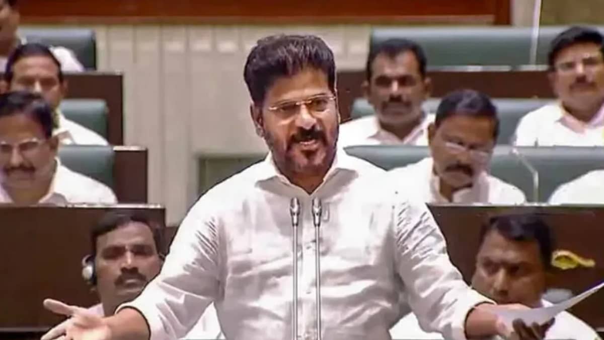 తాతా మధును డిస్మిస్ చేయాలి..కేసీఆర్ క్షమాపణ చెప్పాలి: సీఎం రేవంత్ కీలక డిమాండ్