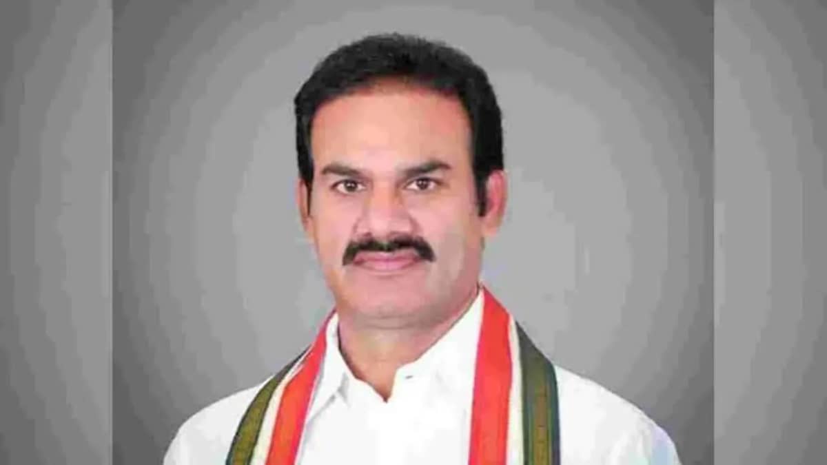డోర్నకల్ ఎమ్మెల్యే రాంచంద్ర నాయక్‌ కారులో మంటలు