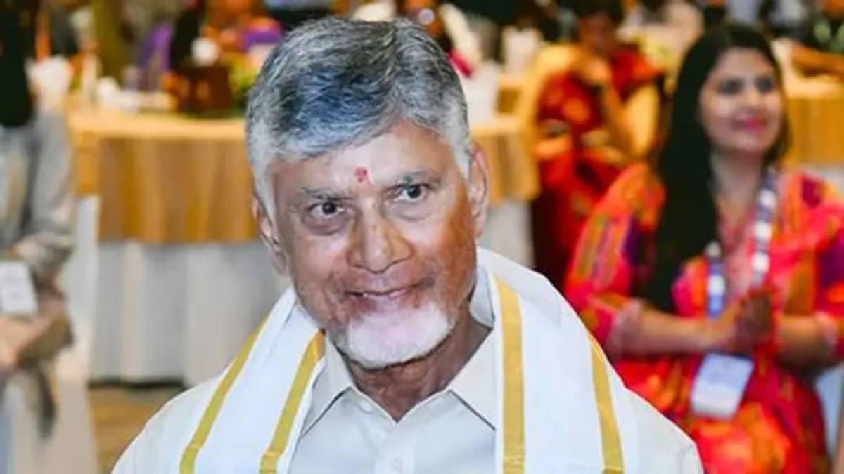 వారణాసిలో చంద్రబాబు..కాశీ విశ్వనాథుడికి ప్రత్యేక పూజలు
