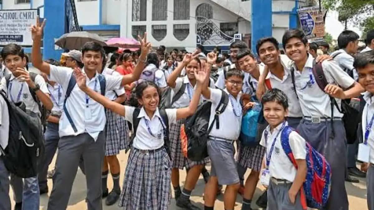 తెలంగాణ విద్యార్థులకు గుడ్‌న్యూస్.. దసరాకు 13 రోజుల సెలవులు