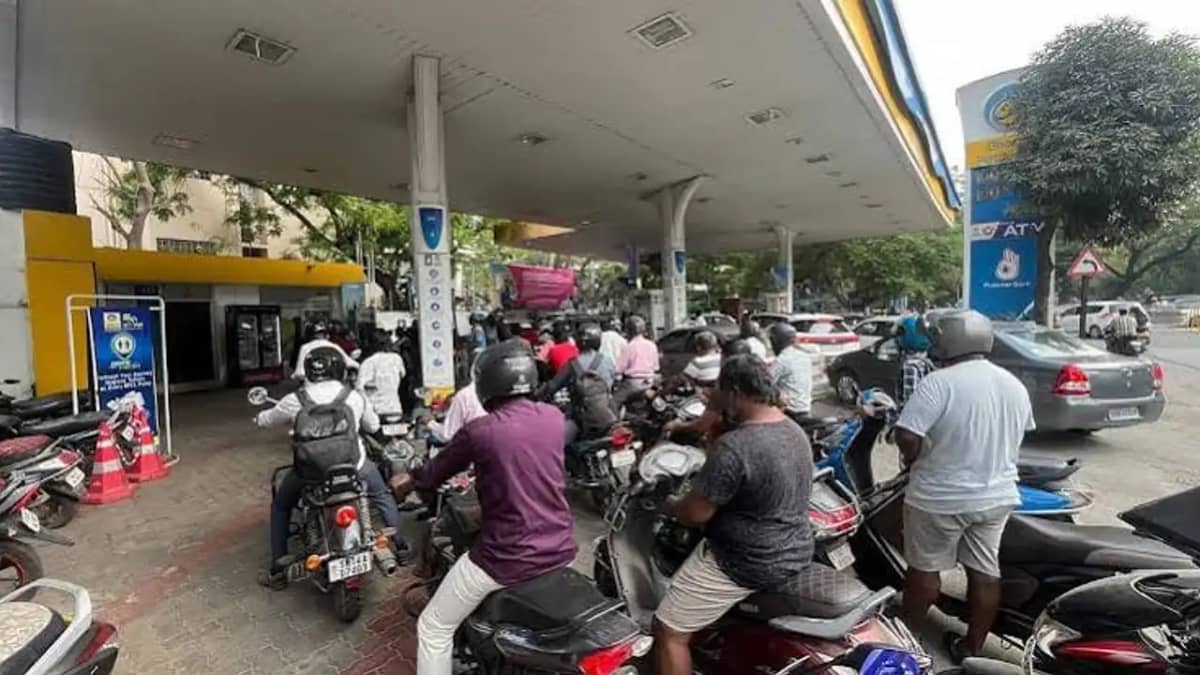 పెట్రోల్ కావాలంటే ఇకపై క్యాష్ తీసుకెళ్లాల్సిందే.. రూ.2 వేల దాటితే యూపీఐ ‘నో’