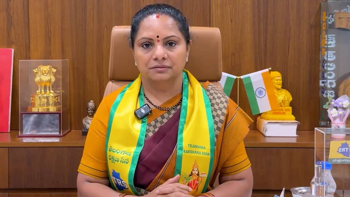 ‘బీఆర్‌ఎస్‌ నష్టానికి కేసీఆర్‌ కారణమా?’.. కేటీఆర్‌పై కవిత ఘాటు వ్యాఖ్యలు