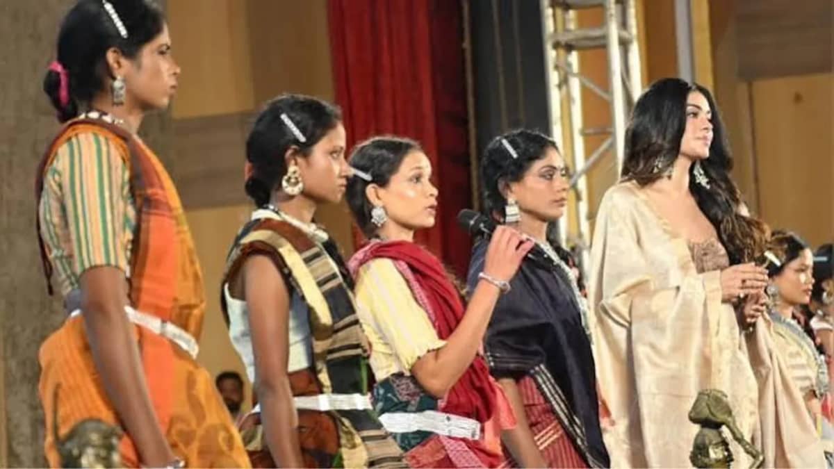 తుపాకుల నుంచి కెమెరా ముందుకు.. మాజీ మహిళా మావోయిస్టులకు బాలీవుడ్ ఛాన్స్!