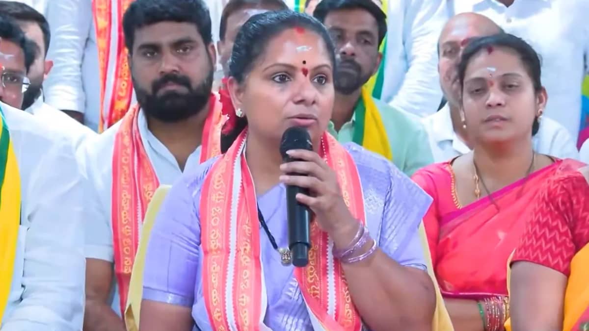 మాజీ మావోయిస్టులకు కవిత ఆహ్వానం.. ‘మా పార్టీలో చేరండి’
