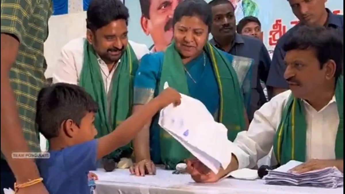 మా ఊరికి బస్సు కావాలి.. బాలుడి విజ్ఞప్తిపై వెంటనే స్పందించిన మంత్రి పొంగులేటి