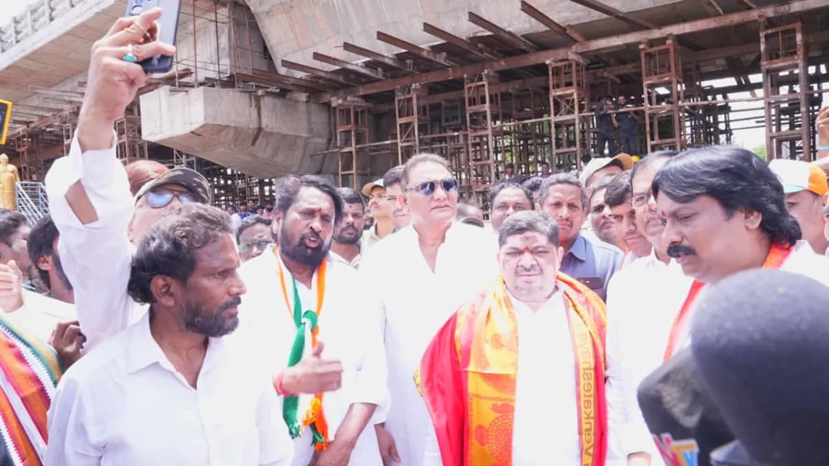సైదాబాద్ స్టీల్ బ్రిడ్జిని పరిశీలించిన మంత్రి ప్రభాకర్.. త్వరలోనే అందుబాటులోకి తీసుకొస్తామని ప్రకటన