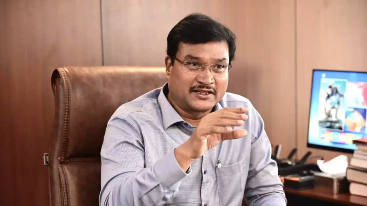 హైడ్రా కమిషనర్ రంగనాథ్ సంతకం ఫోర్జరీ.. 8 ప్రైవేట్ కాలేజీలపై కేసు