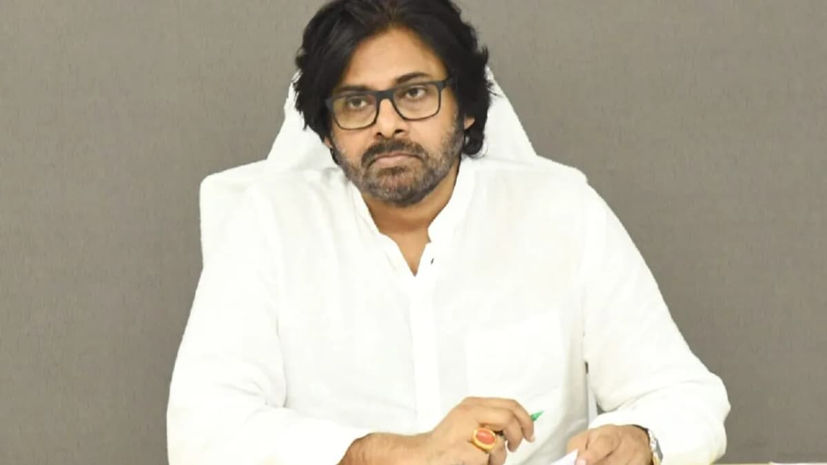 జనసేన శ్రేణులకు పవన్ కల్యాణ్ కీలక ఆదేశాలు..సోషల్ మీడియాలో వ్యక్తిగత దూషణలకు దూరంగా ఉండాలి