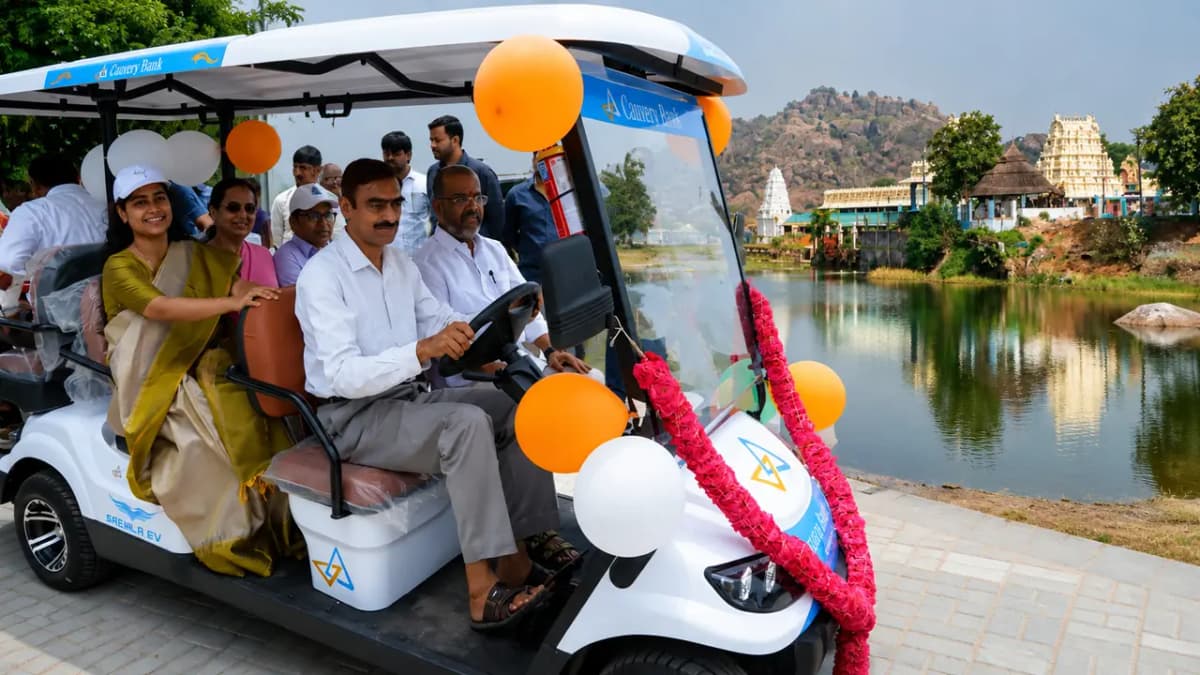 వరంగల్ భద్రకాళి బండ్‌కు కొత్త అందం..భక్తులు, పర్యాటకులకు ఎలక్ట్రిక్ వెహికిల్ ప్రారంభం