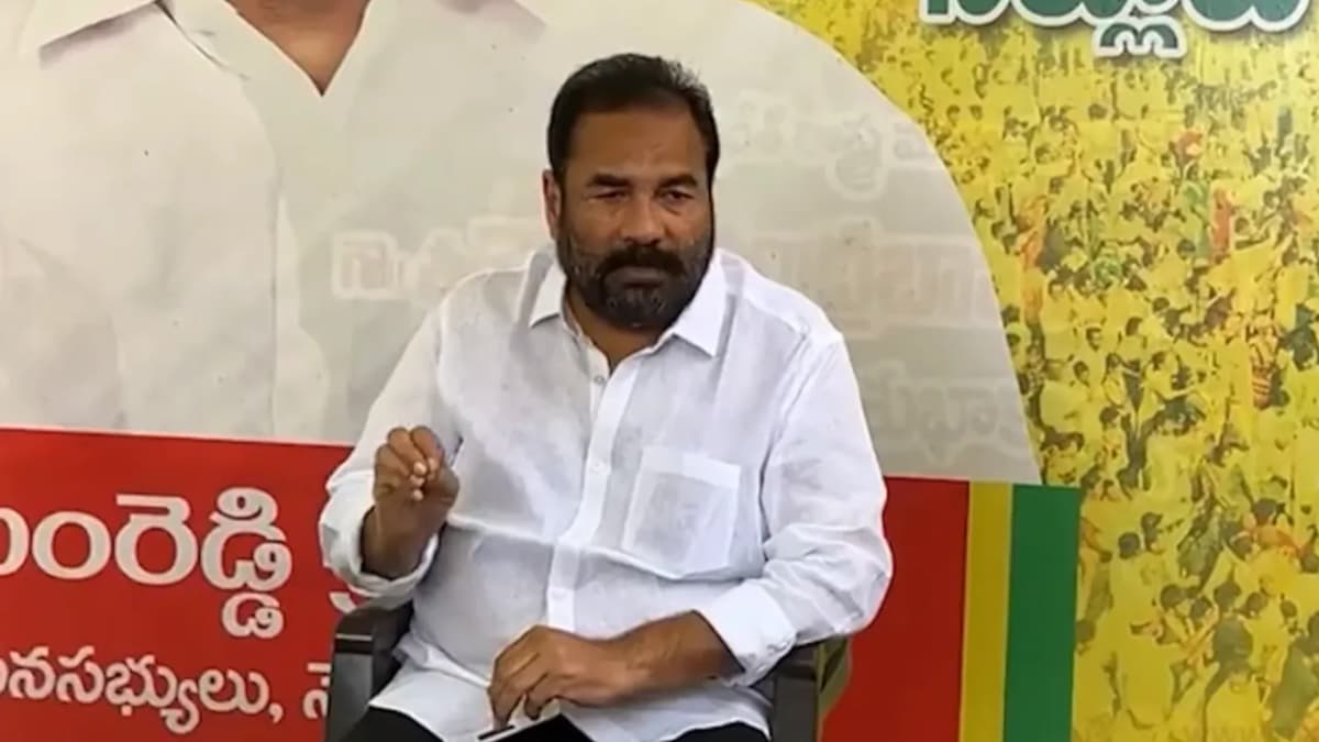 విజయసాయిరెడ్డిని సజ్జల కొట్టింది నిజమే.. కోటంరెడ్డి సంచలన వ్యాఖ్యలు