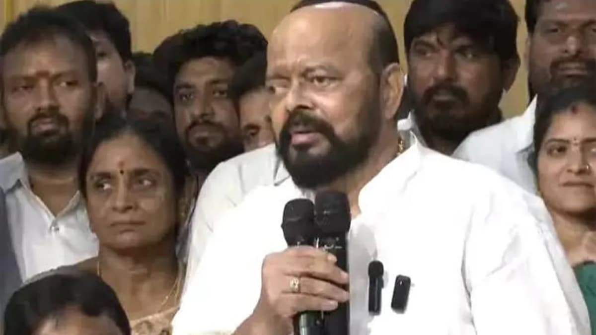 పదవి ఉంటే ఉంటుంది.. పోతే పోతుంది: కొండా మురళి సంచలన వ్యాఖ్యలు