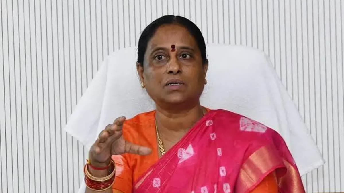 నా అనుచరులపై ఈగ వాలినా ఊరుకోను.. కొండా సురేఖ హెచ్చరిక