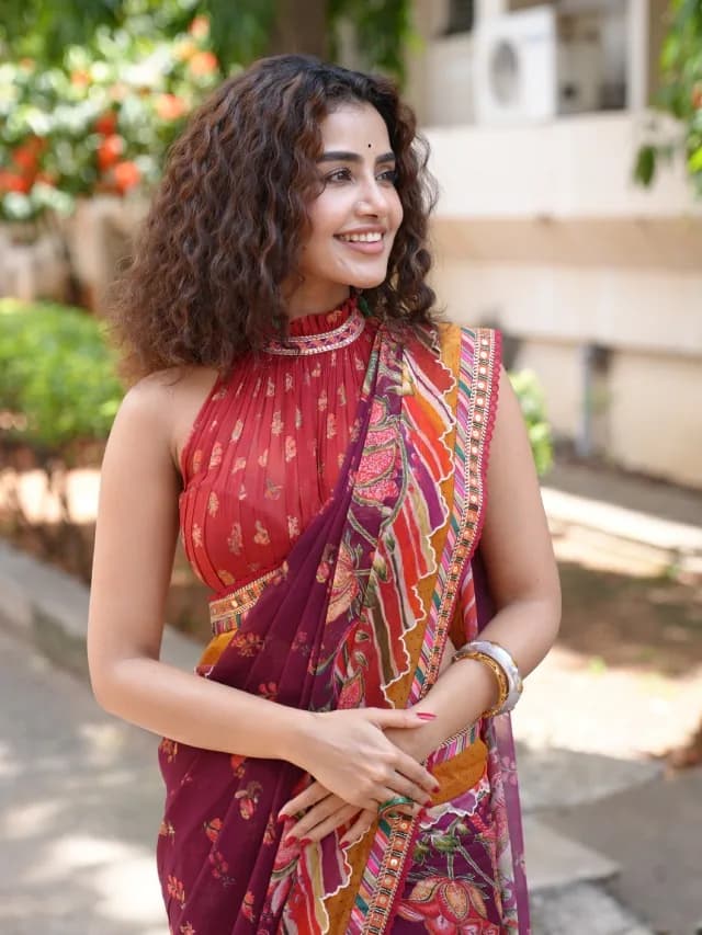 బ్రేకప్ తర్వాత మొదటిసారి మీడియా ముందుకు వచ్చిన అనుపమ పరమేశ్వరన్ image 2