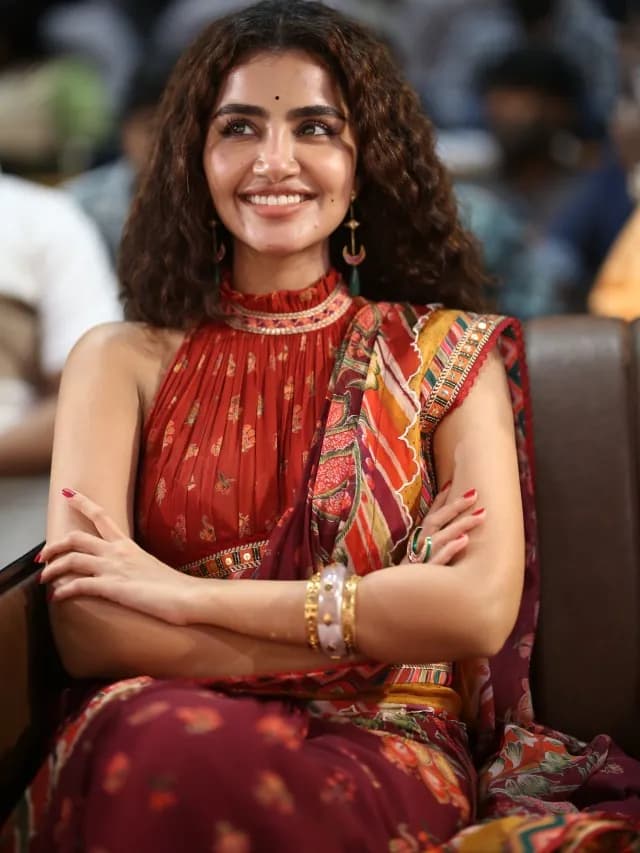 బ్రేకప్ తర్వాత మొదటిసారి మీడియా ముందుకు వచ్చిన అనుపమ పరమేశ్వరన్ image 4