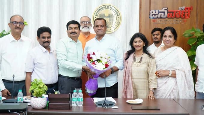 టెలివిజన్ అవార్డులకు పీవీ నరసింహారావు పేరు ? సీఎంతో చర్చిస్తామన్న కోమటిరెడ్డి
