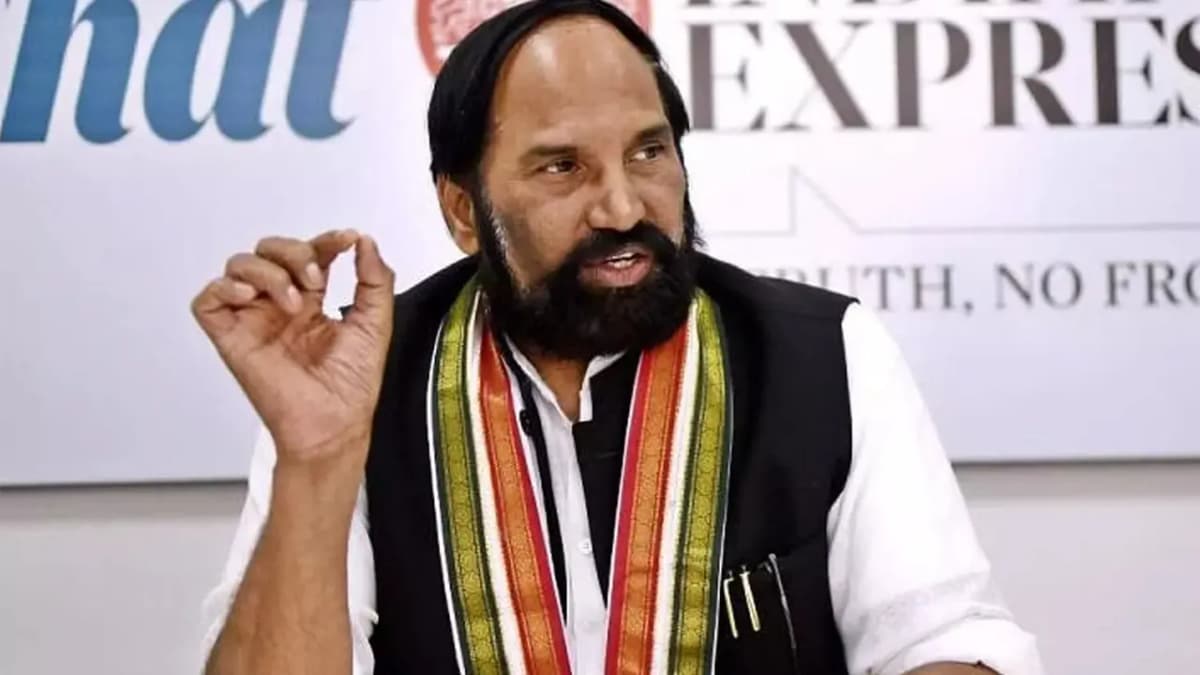 ప్రతి గింజకూ లెక్క తేల్చాల్సిందే.. ధాన్యం నిల్వలు దారి మళ్లిస్తే కఠిన చర్యలు తప్పవు : మంత్రి ఉత్తమ్ వార్నింగ్