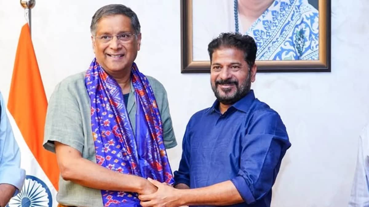 ప్రముఖ ఆర్థికవేత్త అరవింద్ సుబ్రమణియన్తో సీఎం రేవంత్ రెడ్డి