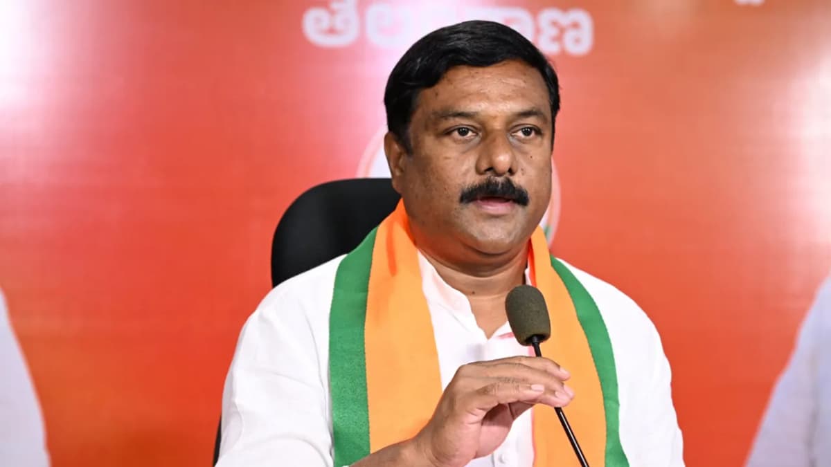 రాహుల్గాంధీ.. చర్చకు భయపడి పారిపోవద్దు: రామచందర్రావు