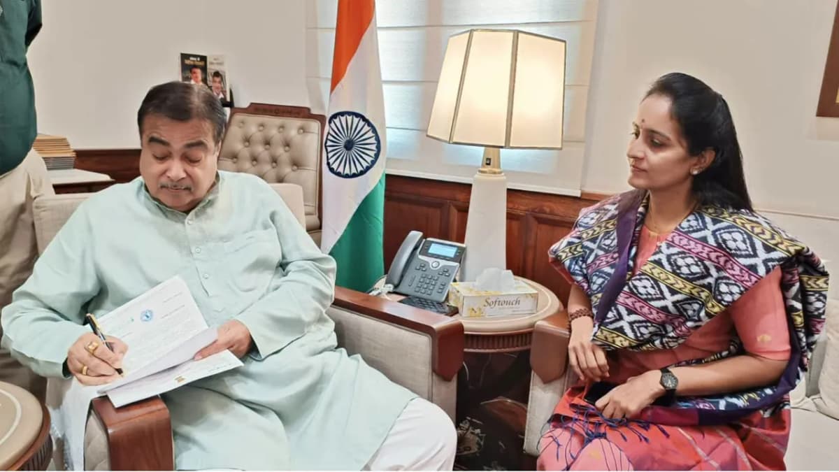 నంద్యాల రోడ్లపై ఫోకస్.. గడ్కరీని కలిసిన ఎంపీ బైరెడ్డి శబరి, కీలక అభివృద్ధి పనులకు వినతి