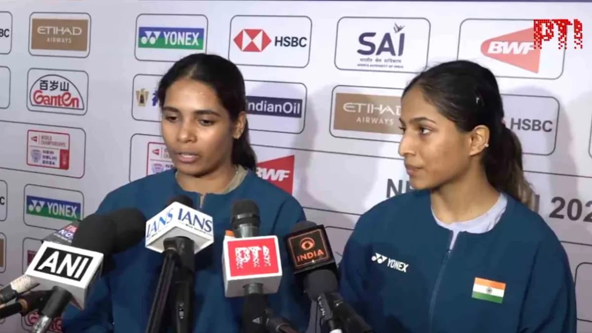 చైనాను ఓడించి సెమీస్కు ట్రీసా-గాయత్రి జోడీ