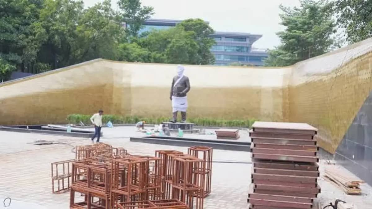 హైదరాబాద్లో మన్మోహన్ సింగ్ విగ్రహం..రేపు సీఎం రేవంత్ చేతుల మీదుగా ఆవిష్కరణ
