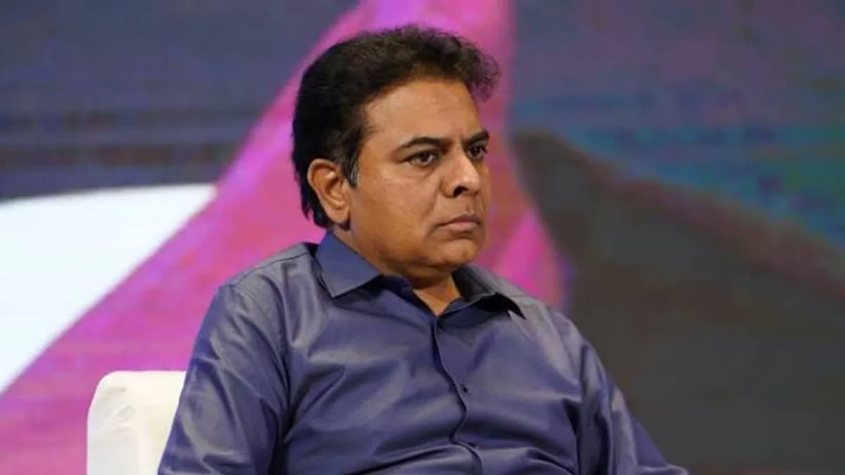కేటీఆర్ పాస్పోర్ట్ జప్తు చేయాలని న్యాయస్థానాన్నికోరిన ఏసీబీ అధికారులు..