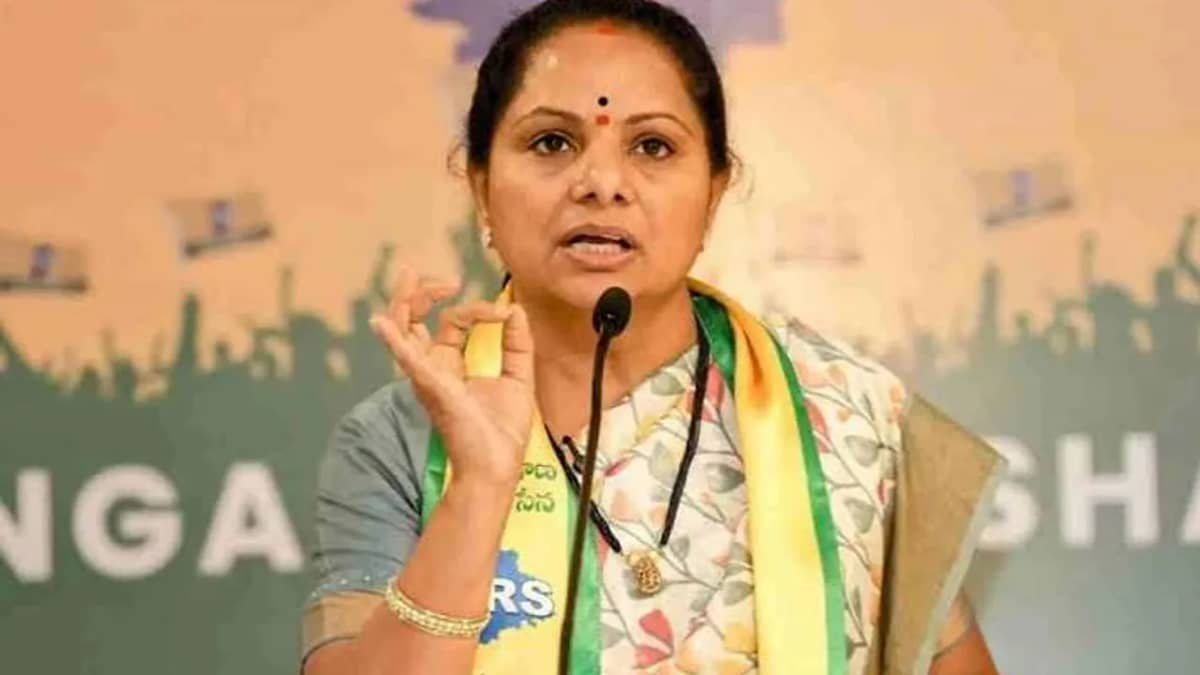 ఎమ్మెల్సీ ఎన్నికలకు అభ్యర్థులను ప్రకటించిన కాంగ్రెస్... ఇద్దరు రెడ్డి నేతలకే టికెట్లా? అంటూ కవిత ఫైర్