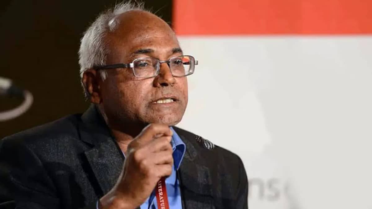 వరంగల్ ఎయిర్పోర్టు పేరుపై వివాదం.. రేవంత్పై కంచ ఐలయ్య సంచలన వ్యాఖ్యలు