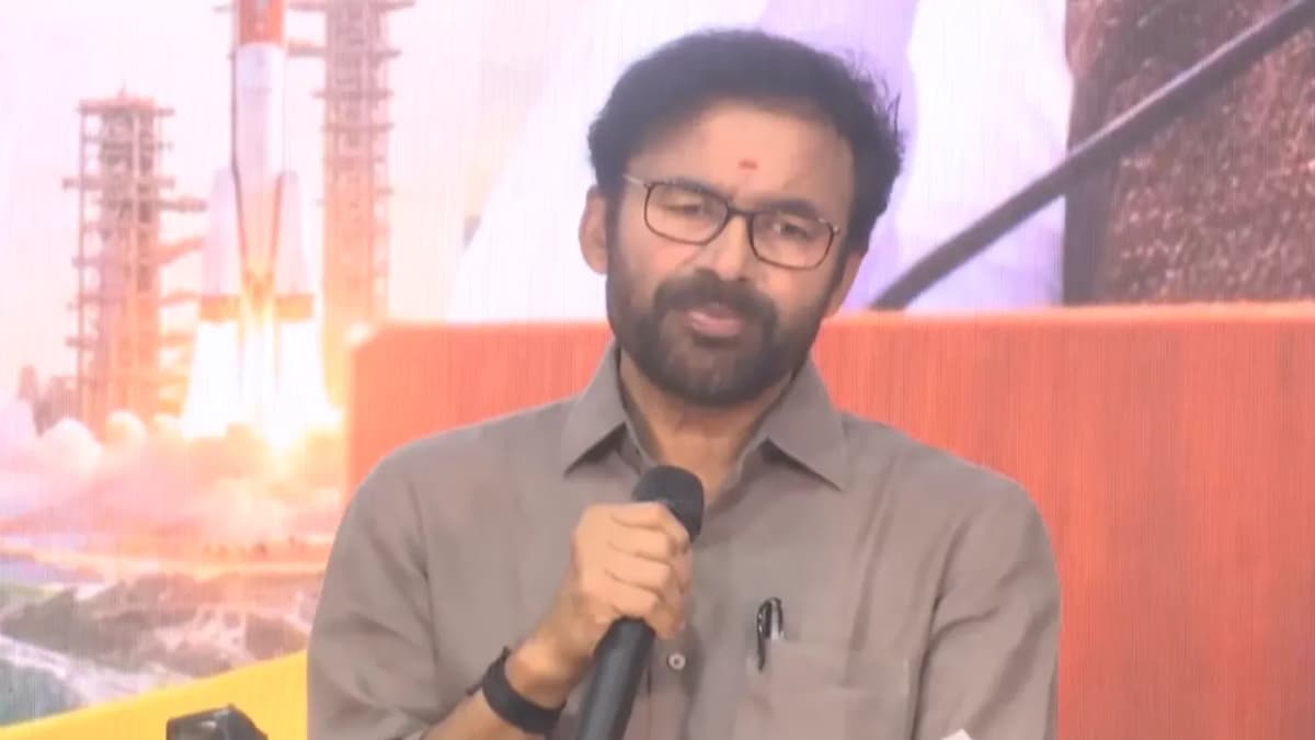 ఆరు గ్యారెంటీలను పక్కనపెట్టి దేవుళ్లపై చర్చ ఎందుకు?: సీఎం రేవంత్ పై కేంద్ర మంత్రి కిషన్రెడ్డి ఫైర్